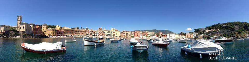 Veduta grandangolo della Baia di Sestri Levante